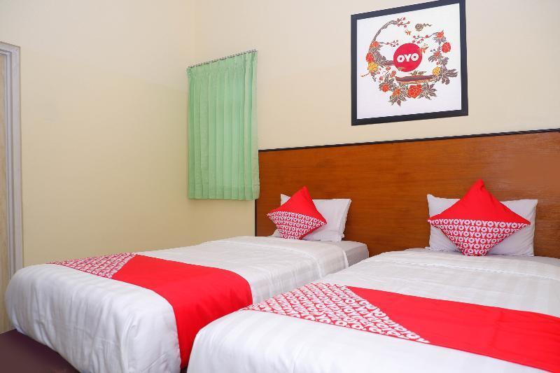 Hotel Pelangi Indah Semarang Zewnętrze zdjęcie